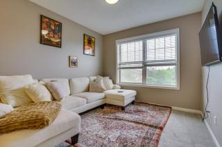 Spacious & Quiet Townhome In the Twin Cities - 7