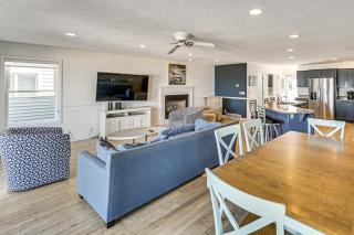 Sun, Sand & Boating Fun! Extended Macatawa Getaway - 5