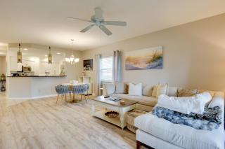 7 Mi to Beach! Bonita Springs Condo w/ Pool Access - 4