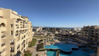 Modern 1BR AlDAU Heights Hurghada - 5