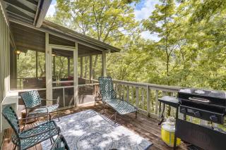 2 Decks, Pool Access! Osage Beach Family Retreat - 0