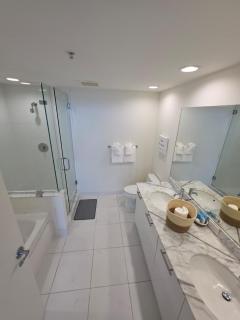 Lux in White 2BR, Balcony, Pool & Bay View - 0