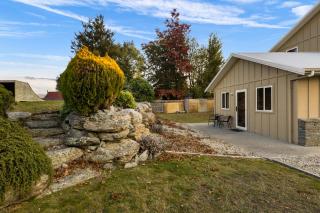 Studio Getaway | Walk to Mt Iron & Wanaka Town - 4