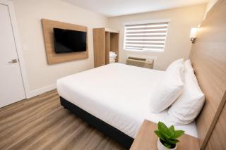 Harrison Grand Motel - 0
