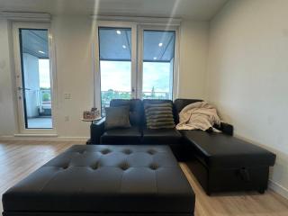 Brand New 1BR 1BTH 1 Queen Sofa Bed Commercial Drive Gem - 5