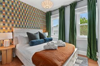 Trendy 2BR Near Carson Street with Free Parking - 9