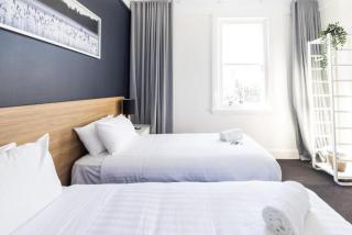 The Albion Hotel - 1