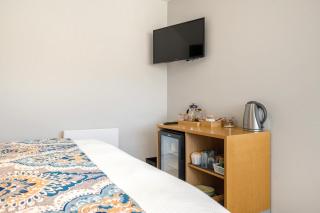 Modern Private Studio, Own Entry & Parking - 5