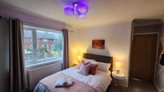 3 Bedroom 4 Beds Cozy Home with Free Parking Contractors Welcome - 7