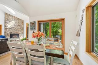 NEW! Quiet Fish Creek Retreat Near Parks & Beach - 7
