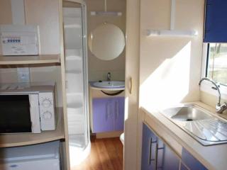 Mobil home confortable avec terrasse - 2 pers. - API-1-52-2909 - 6