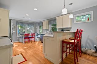 Blue Bear Cottage at Simple Life Rentals - 1