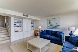 1190 Beach Walker - 4