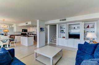 1190 Beach Walker - 1