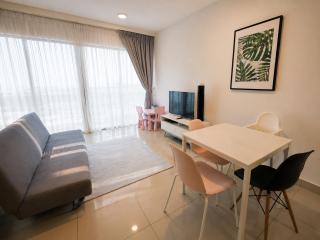 Minimalist Studio Trefoil Setia Alam linked bridge to Mall and Convention Centre near to NIH Peninsula - 8