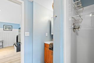 Sunset Shores - Sunflower Cabin #4 by Simple Life Rentals - 4