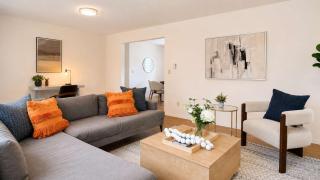 Spacious Pet Friendly Shoreline Home EV charger - 4