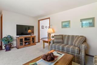 Wilderness Retreat by Simple Life Rentals - 5