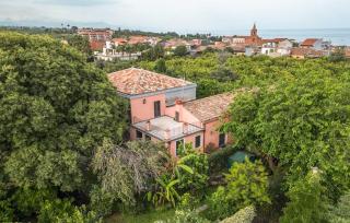 Cozy Home In Acireale With Wifi - 1