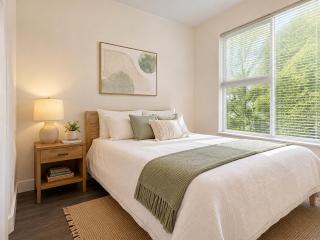 Luxury 2BR Escape in UBC Prestigious Wesbrook Village - 5
