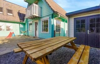 5 Bedroom Cozy Home In Kropswolde - 1