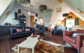 5 Bedroom Cozy Home In Kropswolde - 8