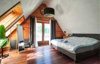 5 Bedroom Cozy Home In Kropswolde - 6