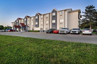 Days Inn by Wyndham near Kansas Speedway - 9