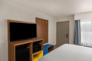 Days Inn by Wyndham Clanton AL - 1