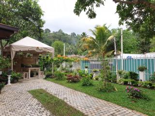 Spacious Family Villa in Kandy-5Min to City Center with Exclusive Mobile Deals - 8