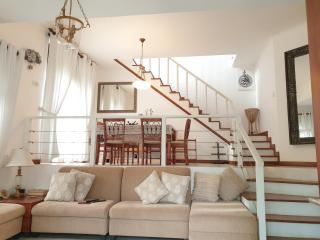 Spacious Family Villa in Kandy-5Min to City Center with Exclusive Mobile Deals - 2