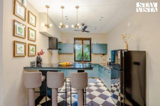 StayVista at Tarikas Goldshore with BBQ, Pool & Wi-Fi - 7