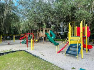 Oceanfront Villa, Pool, Beach, Sleeps 5 - 8