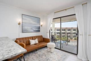Oceanfront Villa, Pool, Beach, Sleeps 5 - 6