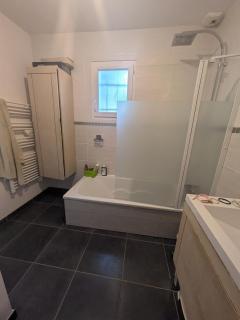 Maison Familiale avec Studio, Climatisation et Grand Jardin à Cornebarrieu - 5