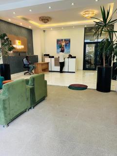 Private Room in Modern Apartment Kazanchis - 4