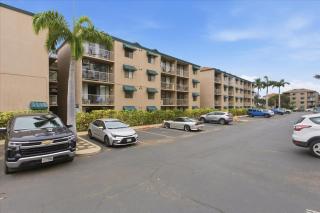 Pacific Shores #B-403 Convenient Location, Walk Everywhere, Close to beach - 9
