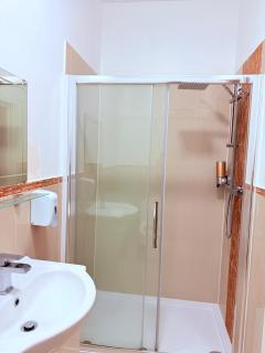 RBS Hotel, Rochester - 8