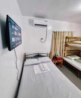 Private Unit, Own Kitchen, 2-mins walk to Beach, 10-mins drive to Waterfalls - 8