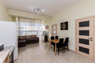 Lev Tolstoy 27-68 Residence - 2