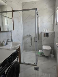 Vesna Lake Apartments - 6