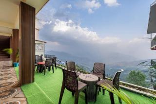 The Suffer Heights l Open Air Lawn l Rooms and Cafe l Kufri by Exotic Stays - 8