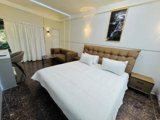 City Hotels & Apartments - 4
