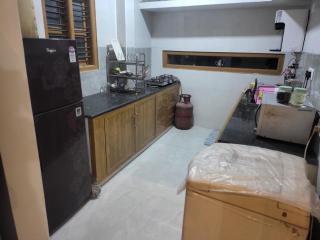 Beautiful small loft villa facing park - 2
