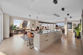 Luxury 3 bed superb view - 1