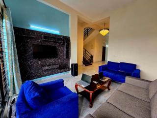 Meerah Mahal Entire Luxurious Aqua Golf Villa 32 - 7