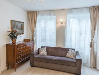 Dannia House - 8