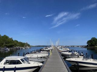 Stay on the sea - unique boat experience - 9