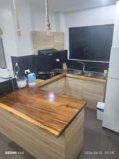 Modern luxury 2-bedroom apartment near Burger King - 1