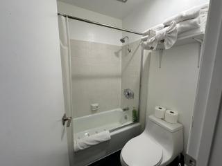 Comfy, Quiet, Condo near Lake Mary and the Village - 7